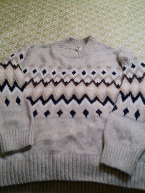 CROWN IVY SWEATER SIZE MED GOOD CONDITION